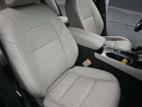 Used 2024 Nissan Altima 2.5 SL FWD image 21