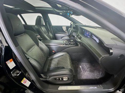 Used 2018 Lexus LS 500 F Sport w/ Performance Package image 34