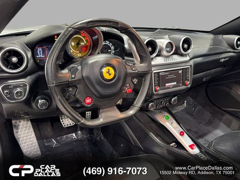 Used 2016 Ferrari California T image 21