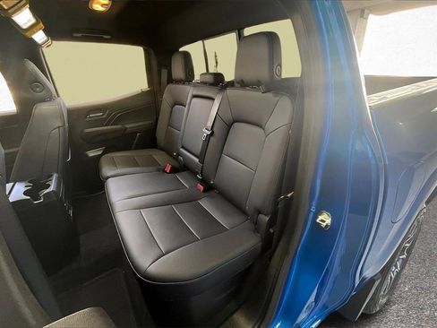 Used 2024 Chevrolet Colorado LT w/ LT Convenience Package III image 23