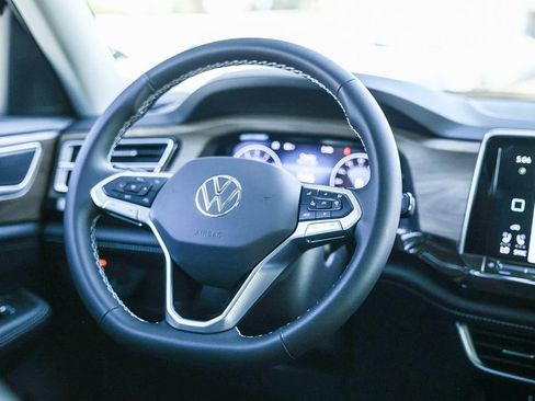 New 2026 Volkswagen Atlas SE image 26