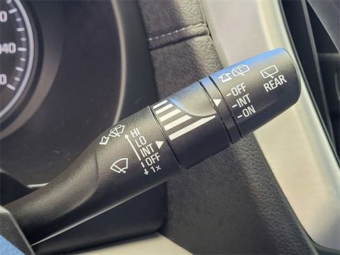 Used 2024 GMC Terrain SLE image 31