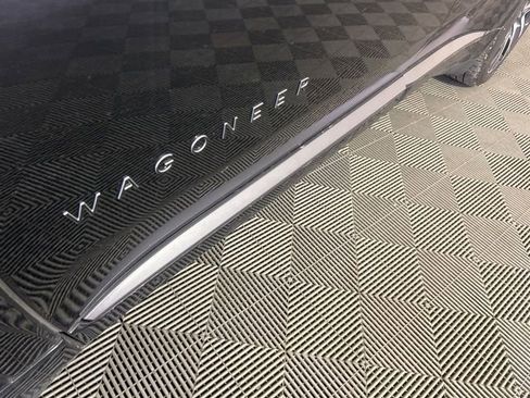Used 2025 Jeep Wagoneer S Limited AWD/4WD image 17