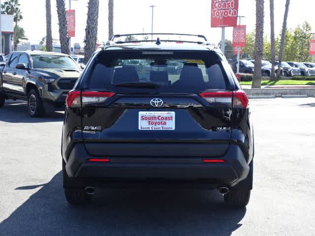 Used 2025 Toyota RAV4 XLE w/ Convenience Package FWD image 14