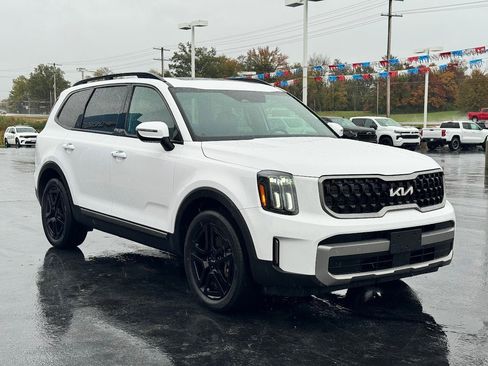Used 2023 Kia Telluride EX X-Line image 3