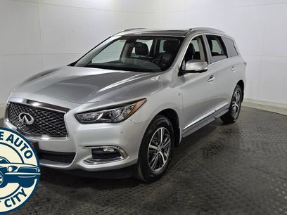 Used 2017 INFINITI QX60 Luxe w/ Premium Plus Package