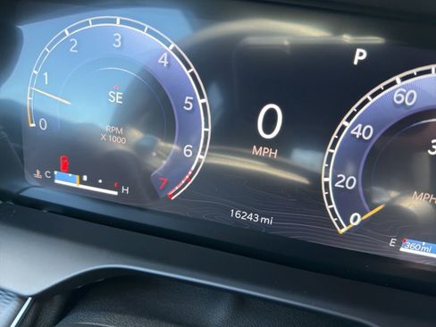 Certified 2025 Jeep Grand Cherokee L Laredo AWD/4WD image 14