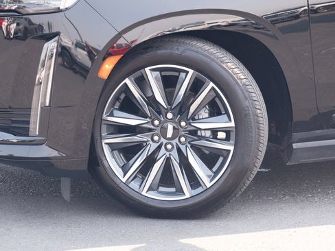 Used 2022 Cadillac Escalade Sport Platinum AWD/4WD image 27