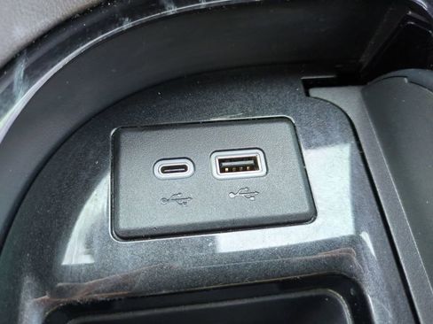 Used 2023 Cadillac Escalade Sport image 23