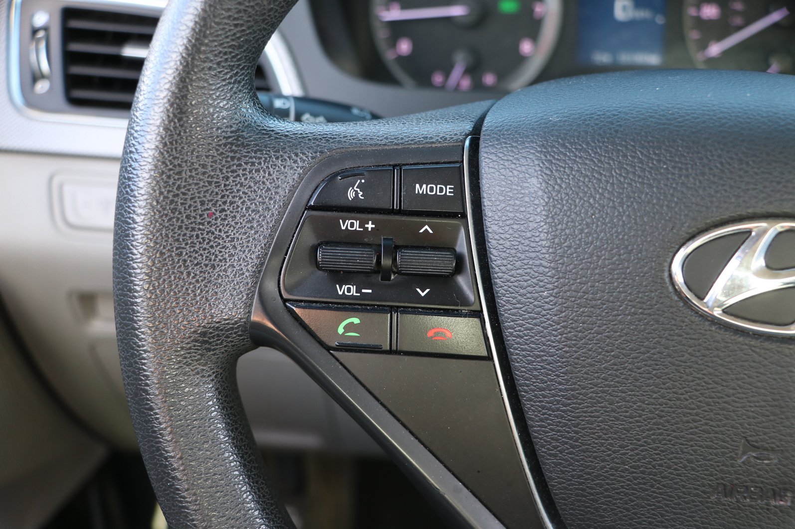 Used 2017 Hyundai Sonata SE FWD image 16