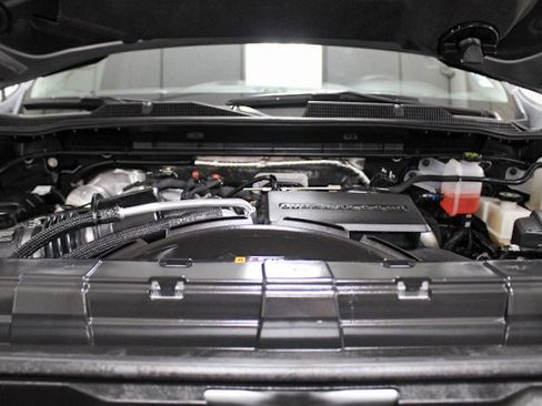 Used 2025 Chevrolet Silverado 2500 Custom w/ Custom Value Package image 19