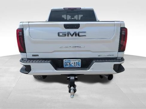 Used 2024 GMC Sierra 2500 Denali Ultimate w/ Max Trailering Package AWD/4WD image 4