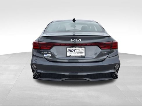 Used 2023 Kia Forte GT-Line w/ GT-Line Premium Package FWD image 5