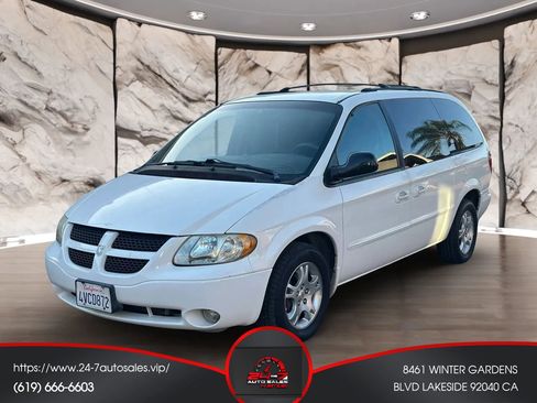 Used 2002 Dodge Grand Caravan Sport FWD image 1
