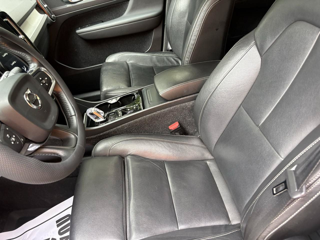 Used 2020 Volvo XC40 T5 Inscription w/ Protection Package Premier AWD/4WD image 13