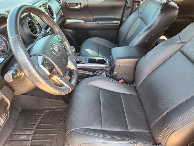 Used 2022 Toyota Tacoma Limited RWD image 13