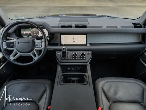 Used 2023 Land Rover Defender 110 S image 10