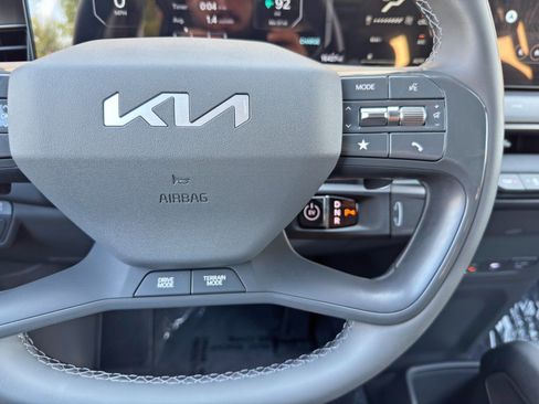 Used 2026 Kia EV9 Wind AWD/4WD image 24