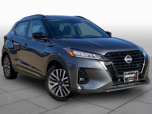 Used 2023 Nissan Kicks SR FWD image 3