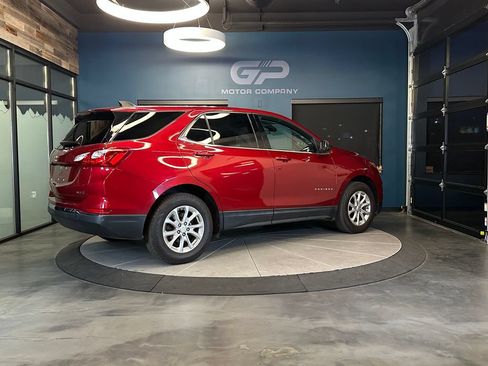 Used 2020 Chevrolet Equinox LT AWD/4WD image 3