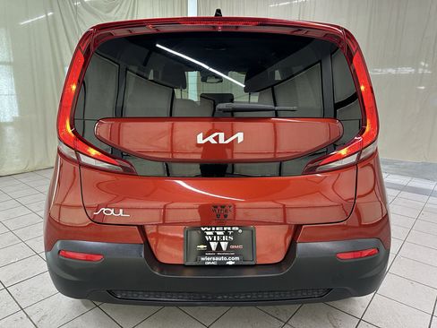 Used 2022 Kia Soul LX FWD image 6