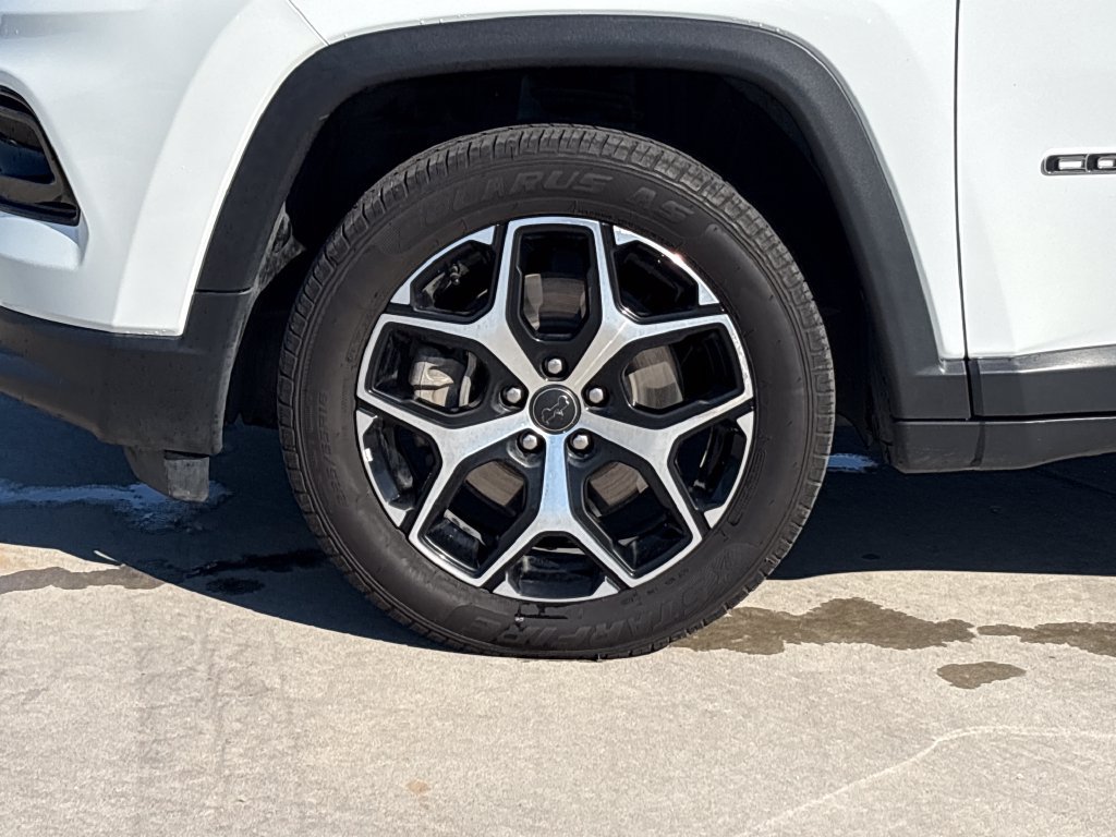 Used 2025 Jeep Compass Limited AWD/4WD image 28