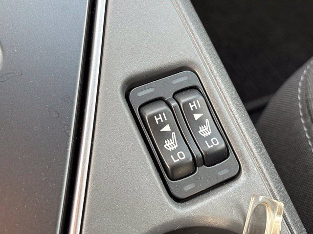 Used 2025 Subaru Crosstrek 2.5i Premium AWD/4WD image 15