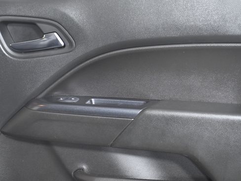 Used 2021 Chevrolet Colorado LT w/ LT Convenience Package image 25