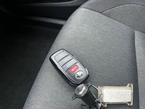 Used 2025 Toyota Camry LE image 22