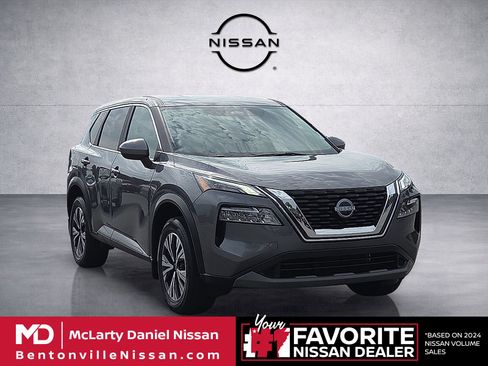 Used 2023 Nissan Rogue SV FWD image 1