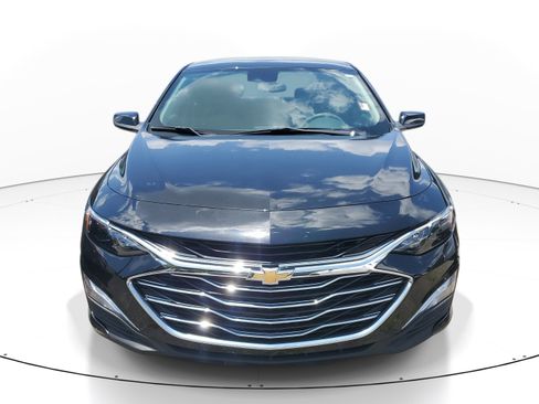 Used 2024 Chevrolet Malibu LS FWD image 2