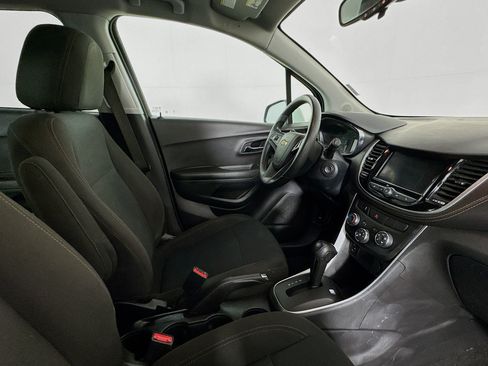 Used 2021 Chevrolet Trax LS w/ Tint and Cruise Package FWD image 26