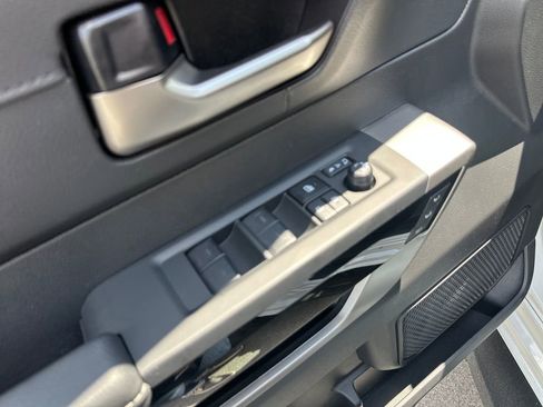 New 2026 Toyota Tundra Limited AWD/4WD image 15