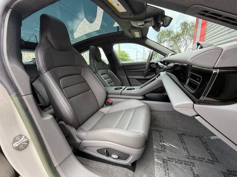 Used 2023 Porsche Taycan RWD image 28