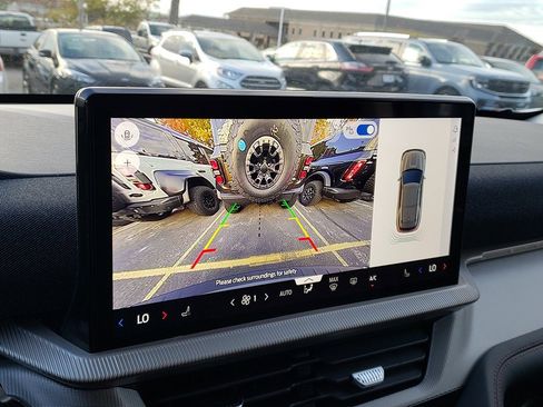 New 2026 Ford Explorer Active image 24