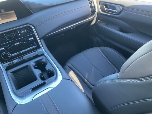 New 2026 Nissan Armada SL w/ Captain's Chari Seat Package image 17