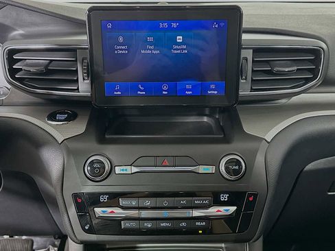 Used 2020 Ford Explorer XLT w/ Equipment Group 202A image 13