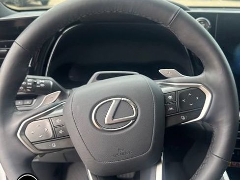 Used 2026 Lexus TX 350 AWD w/ Technology Package image 9