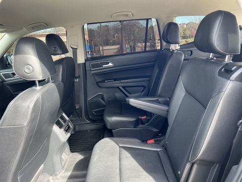 Used 2019 Volkswagen Atlas SE image 29