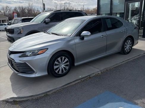 Used 2022 Toyota Camry LE w/ Audio Upgrade Package image 2