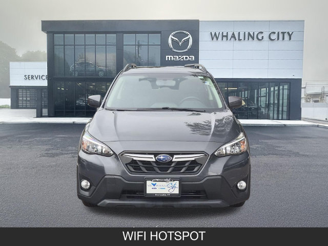 Used 2021 Subaru Crosstrek 2.0i Premium w/ Moonroof Package AWD/4WD image 2