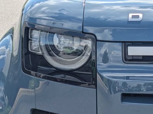 Used 2020 Land Rover Defender 110 SE AWD/4WD image 10