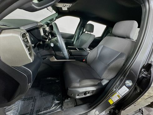 Certified 2025 Toyota Tundra SR5 AWD/4WD image 12