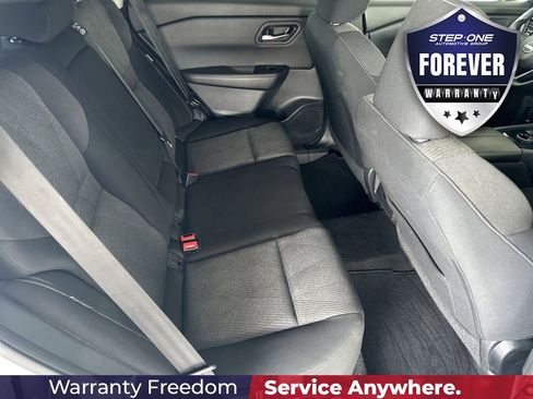 Used 2024 Nissan Rogue SV AWD/4WD image 33
