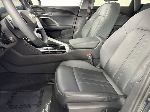 Used 2025 Audi Q5 Premium Plus w/ Premium Plus AWD/4WD image 2