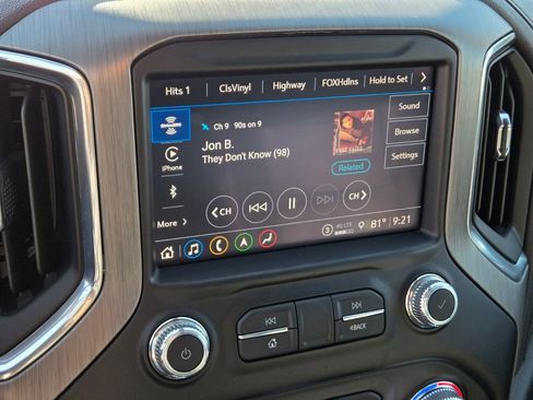 Used 2023 GMC Sierra 2500 Denali w/ Denali Ultimate Package image 23