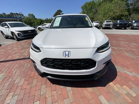 Used 2025 Honda HR-V LX image 27