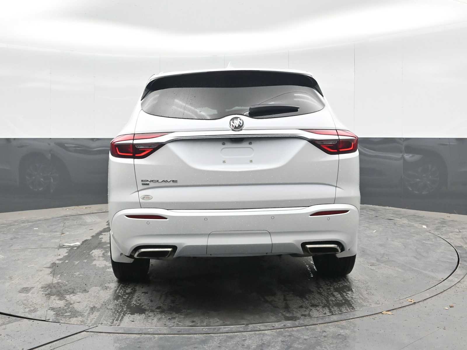 Used 2021 Buick Enclave Avenir w/ Avenir Technology Package AWD/4WD image 11