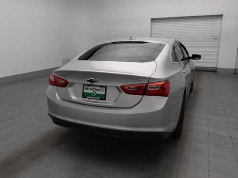Used 2018 Chevrolet Malibu LT FWD image 7