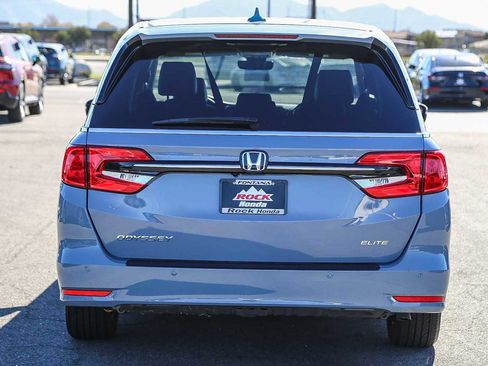 Certified 2023 Honda Odyssey Elite image 7